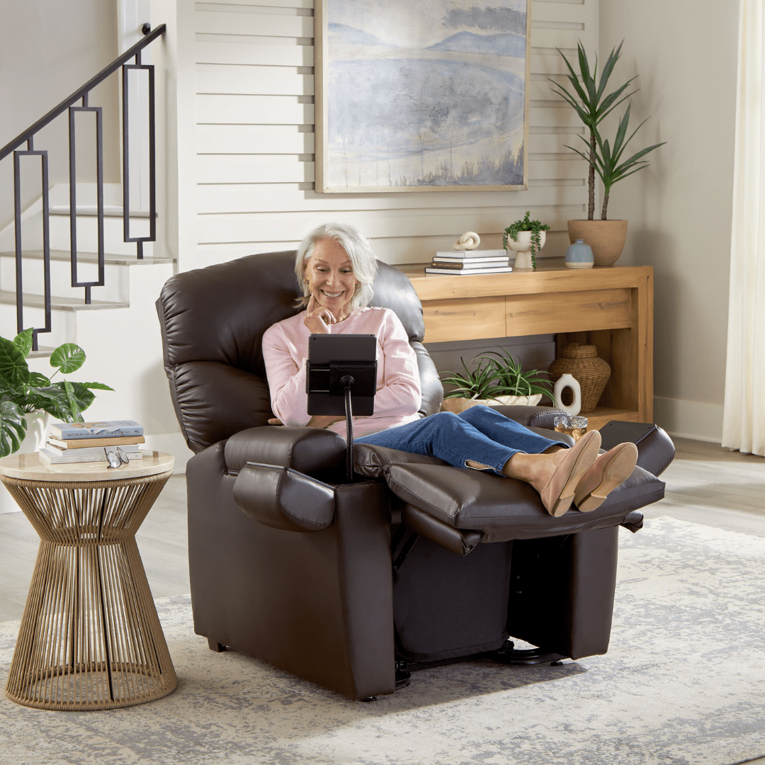 UltraComfort Alora UC576 Small Lift Chair – Zero Gravity & Petite Fit