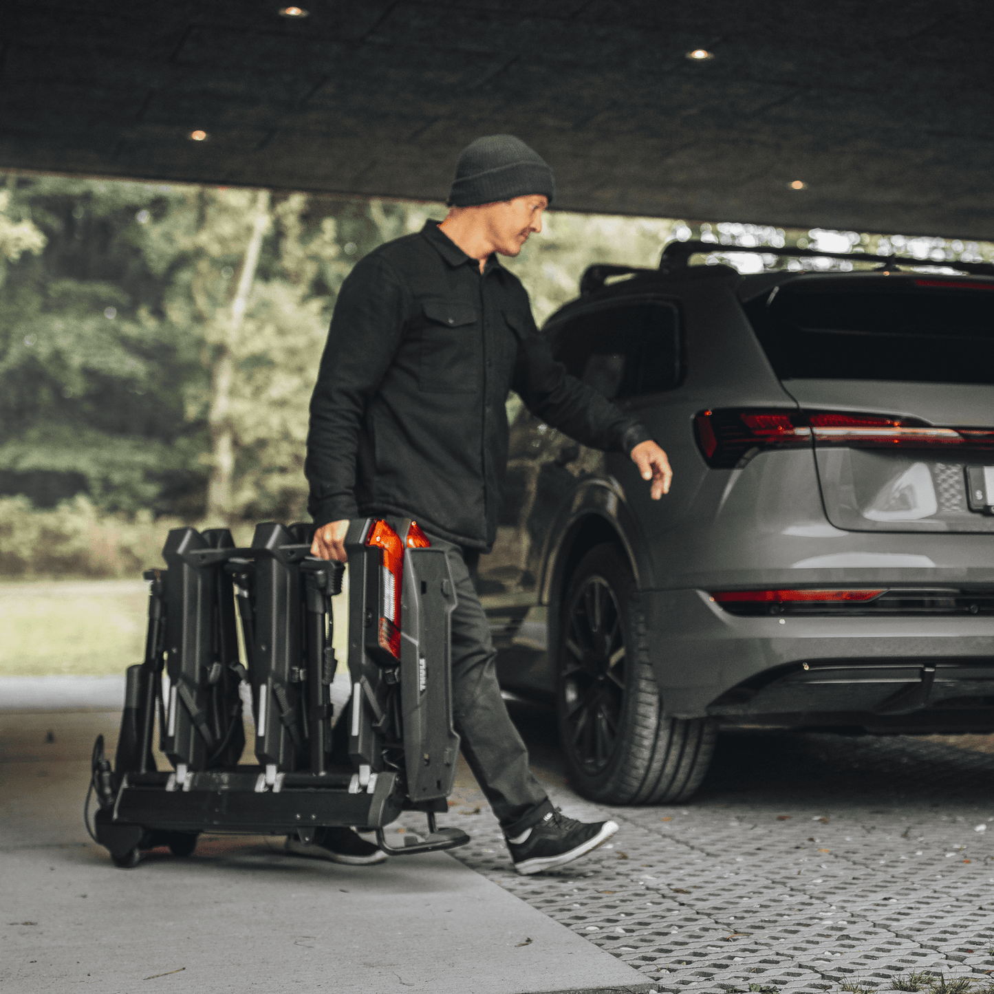 Epos 3 With Lights Hitch-Mount Platform Bike Racks