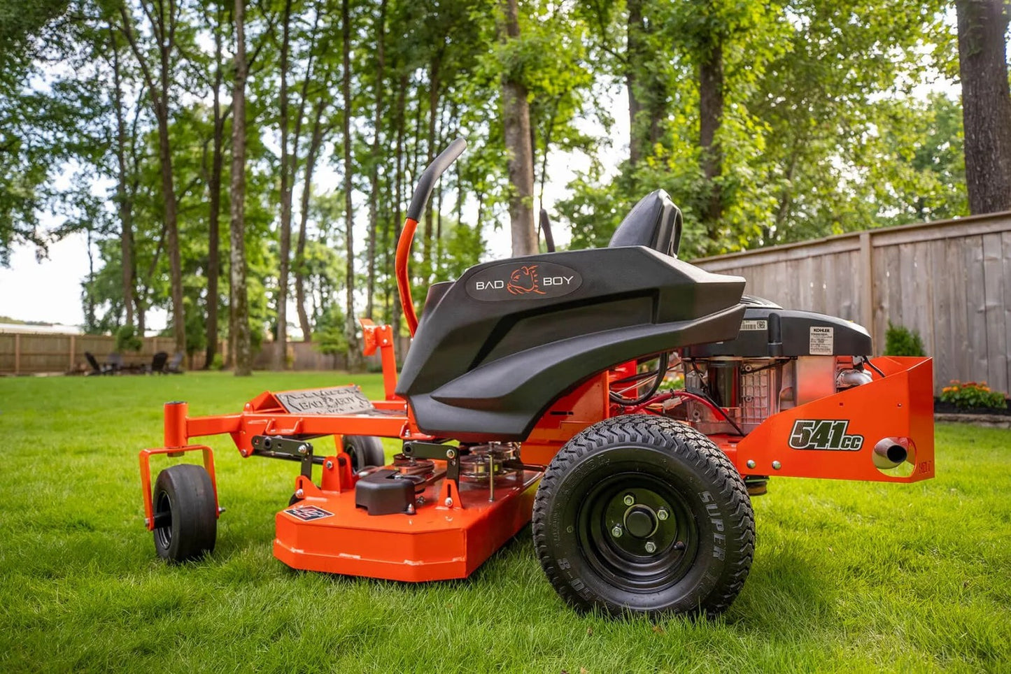 2022 Bad Boy MZ Rambler 42-Inch Zero-Turn Lawn Mower with Kohler Engine BMZ4219KO