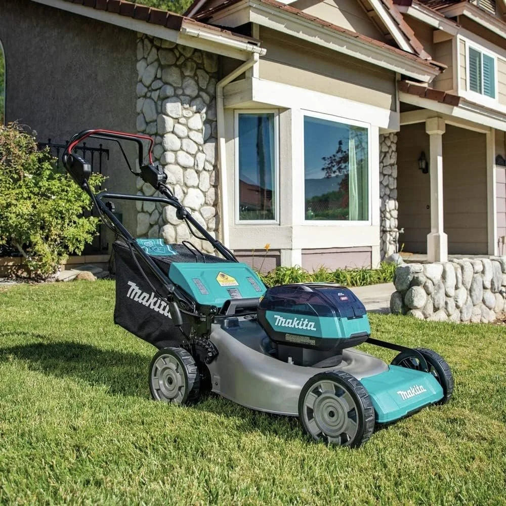 Makita 40V max XGT Brushless 21″ Self‐Propelled Commercials Lawn Mowers Kit GML01PL