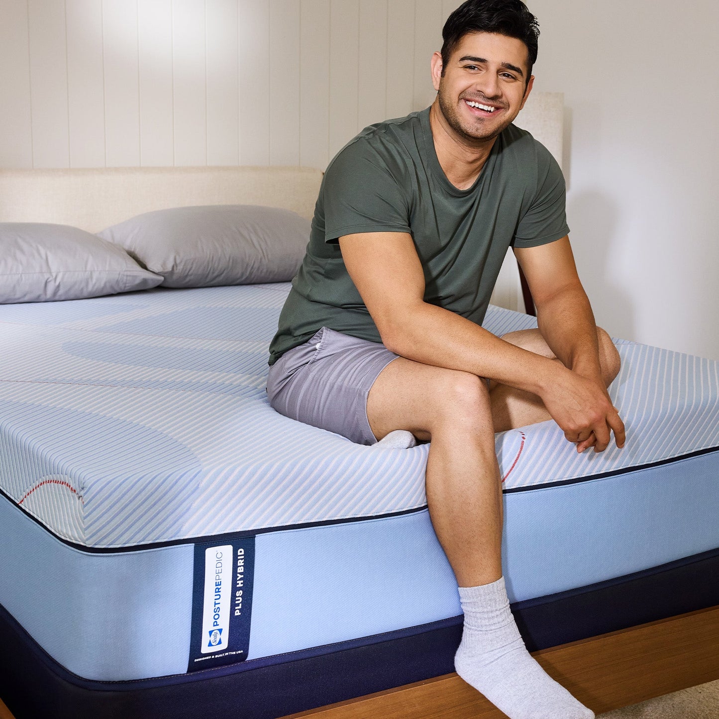 Sealy Posturepedic Plus Paterson II 13" Medium Hybrid Tight Top Mattress
