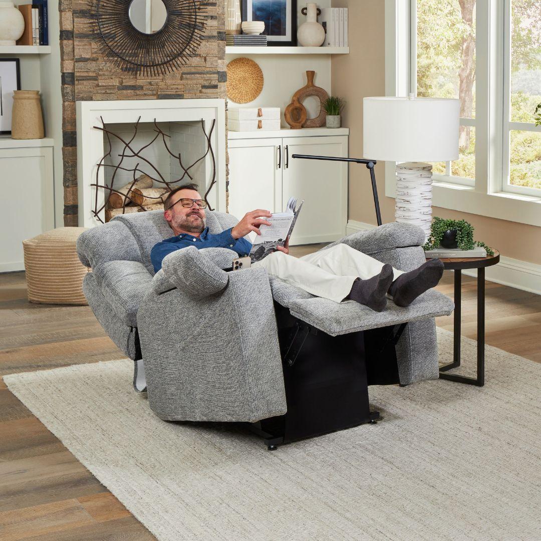 UltraComfort Venice UC477-MED Medium Power Lift Chair - Eclipse Tilt & Zero Gravity