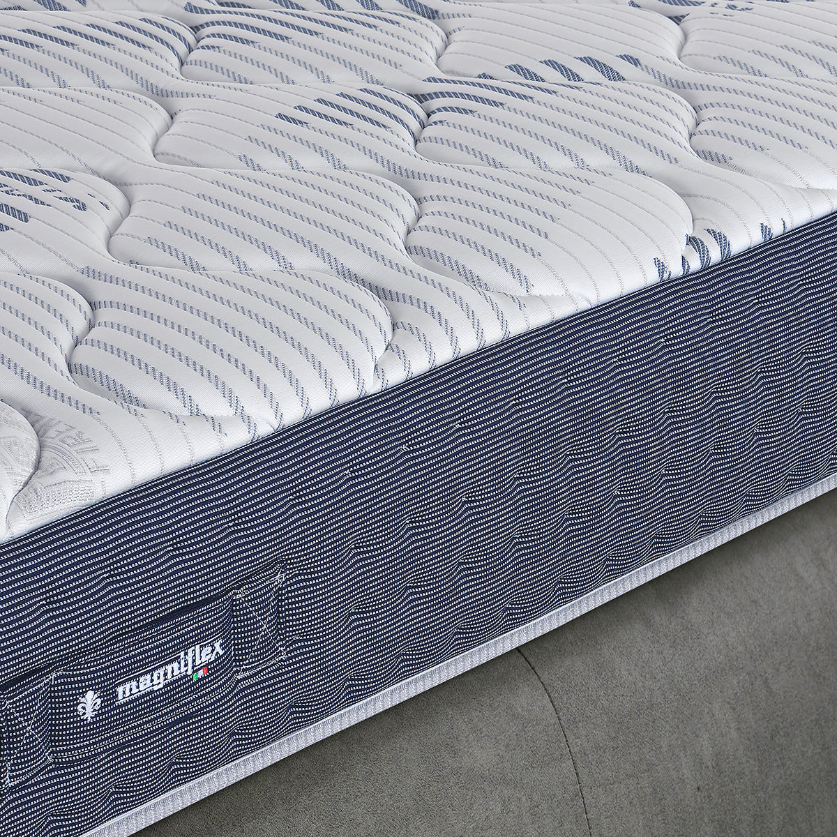 Magniflex Magnicool 10 Soft Mattress with Aquabreeze Support