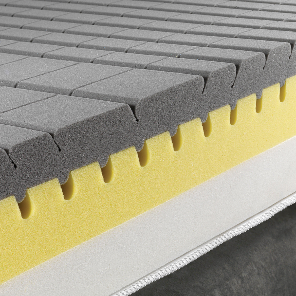Magniflex MagniStretch 12 Mattress - Active Spinal Traction