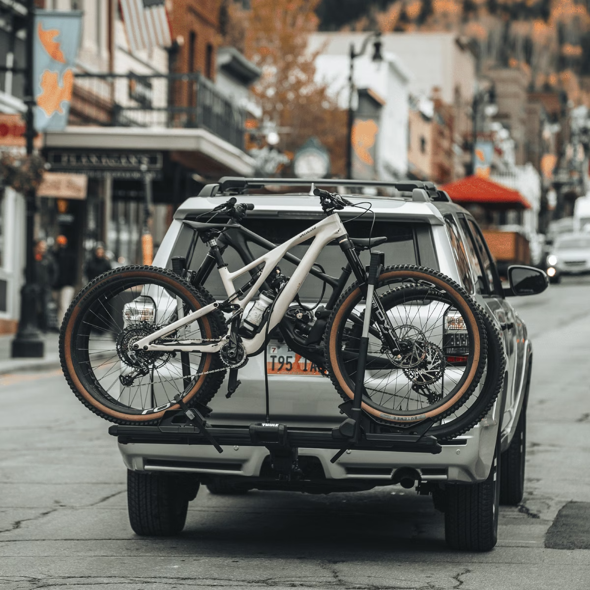 Verse Hitch-Mount Platform Bike Racks